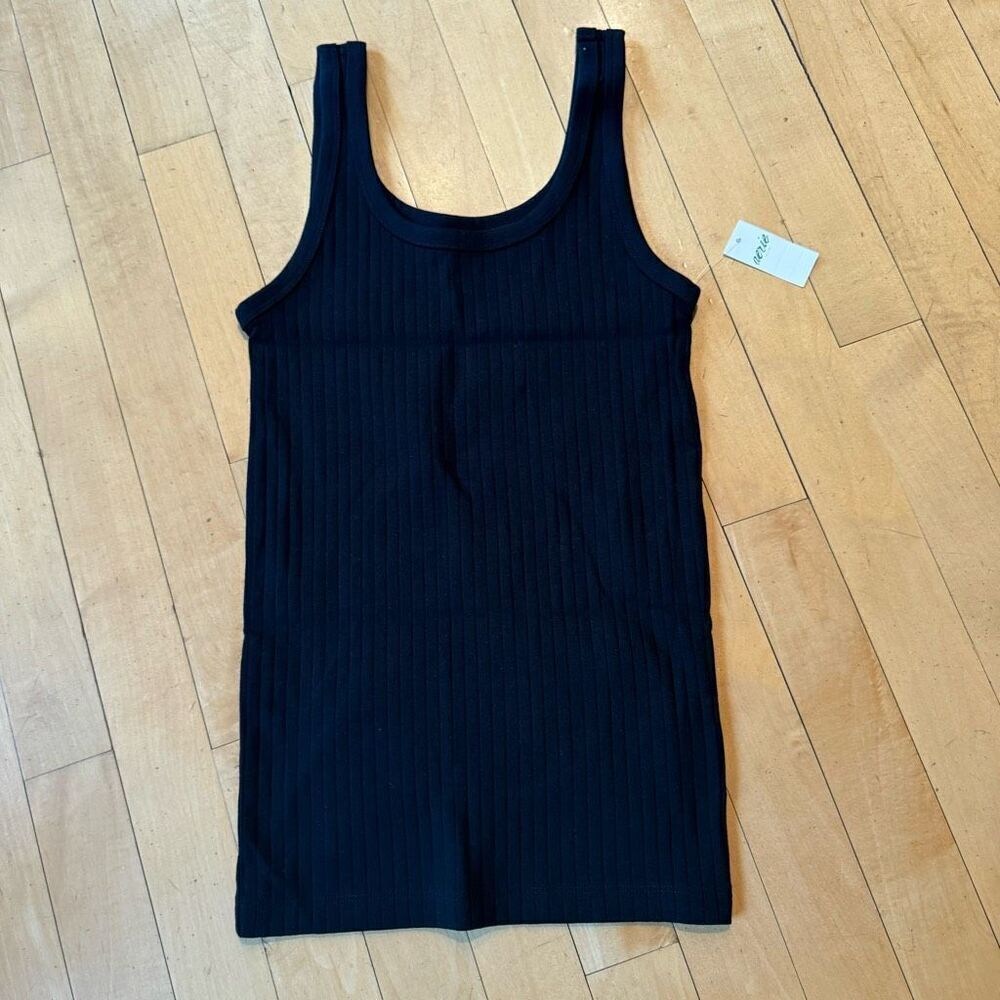 Aerie black ribbed tank top size Xs